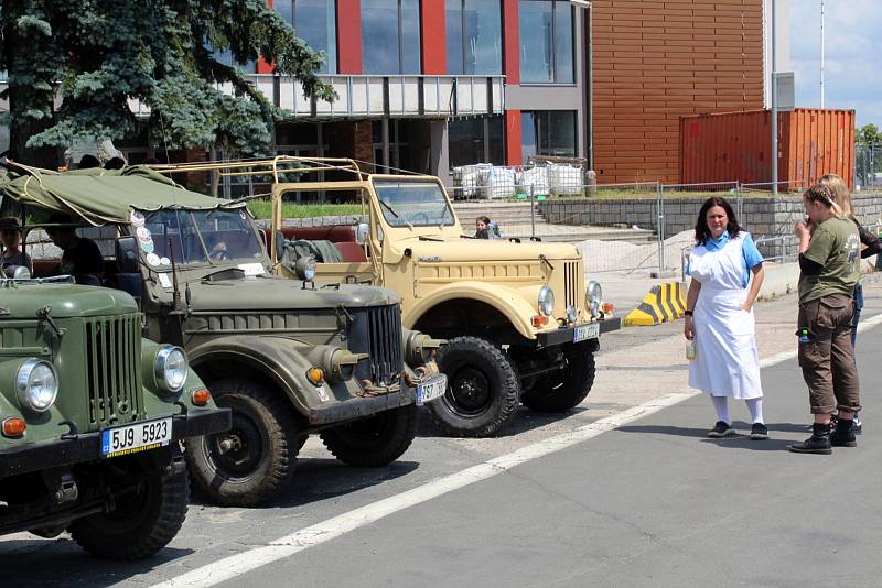 Z oslavy 30 let od odchodu posledních sovětských okupačních vojáků v Milovicích.