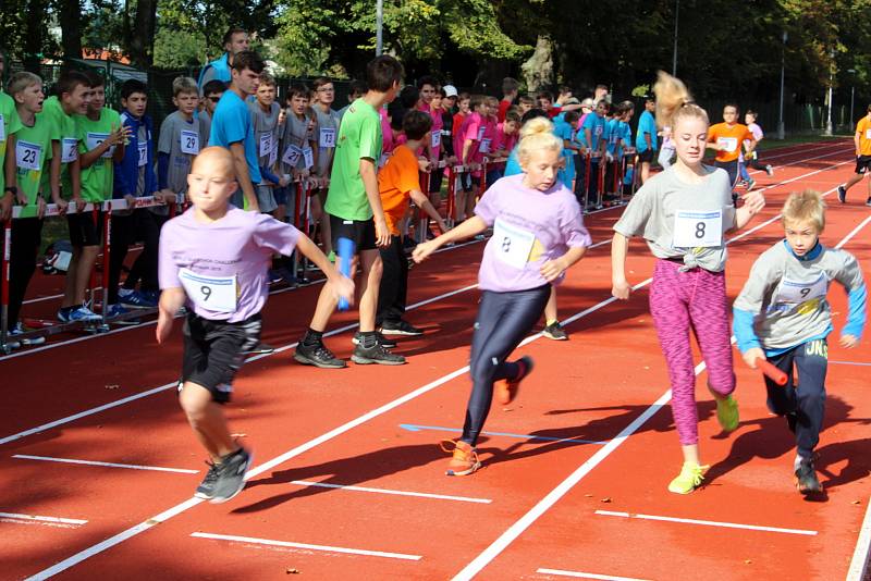 Vítězem se stala štafeta Základní školy TGM, která zvládla maratonskou trať v čase pod dvě hodiny.