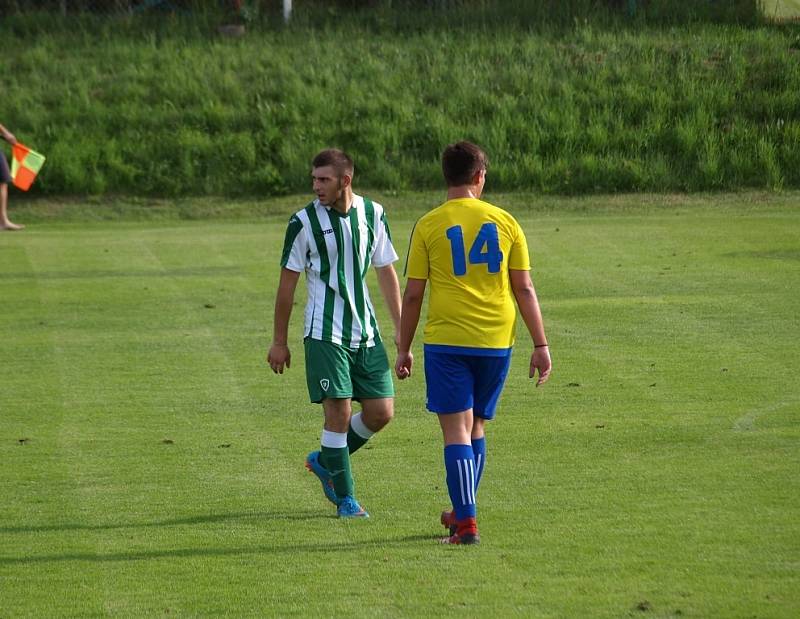 Z fotbalového utkání turnaje OFS Nymburk Semice B - Bříství (3:0)