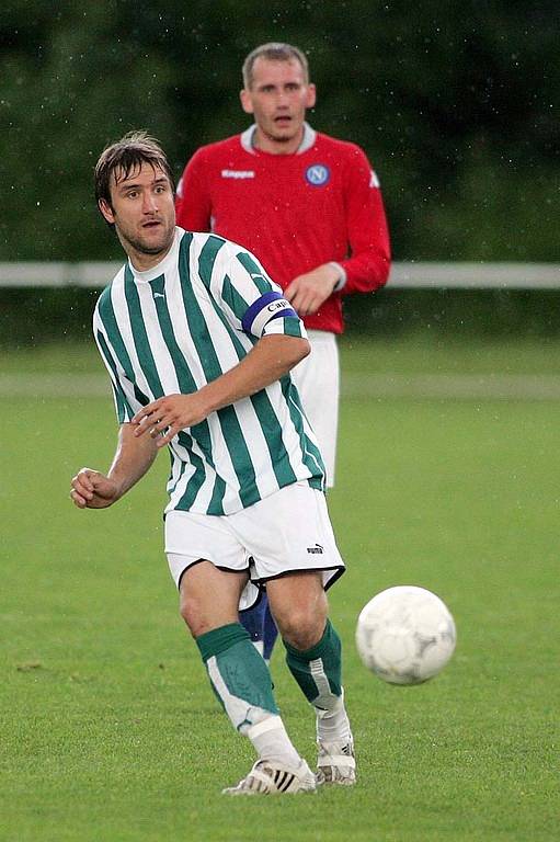 Z utkání I . A třídy Poděbrady - Polepy 2:1.