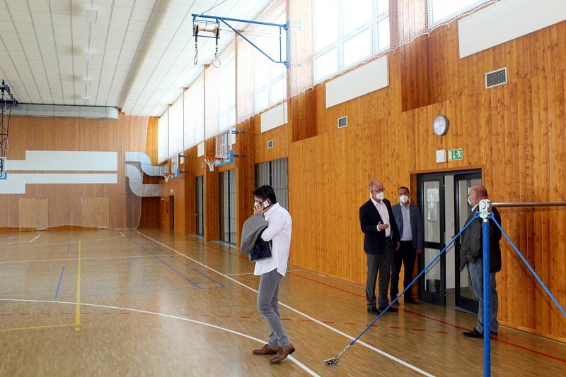 Nová sportovní hala bude sloužit žákům učiliště, basketbalové akademii i dětem z Dětského domova.