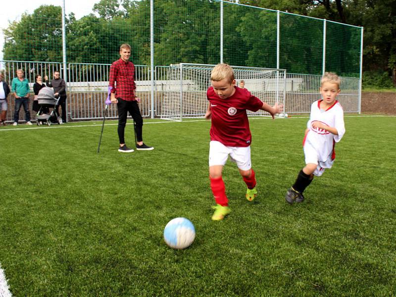 Ze slavnostního otevření opraveného sportovního areálu na Jiskře v Poděbradech.