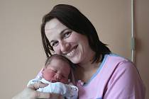 JAROSLAV BOUBÍN se narodil 12. listopadu 2018 v 5:45 hodin s délkou 51 cm a váhou 3 800g. Rodiče Lucie a Josef z Vápenska se na prvorozeného chlapečka předem těšili.
