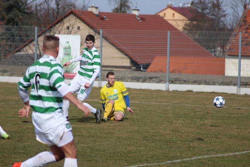 Z fotbalového utkání krajského přeboru Vykáň - Lhota (2:0)