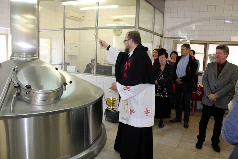 V březnu 2018 si v nymburském pivovaru si připomněli 120 let od uvaření první várky piva. Varně i pivu požehnal otec Gabriel