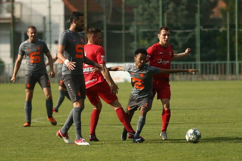 Z fotbalového utkání turnaje Sokoleč cup Velim - Slovan Poděbrady (3:1)