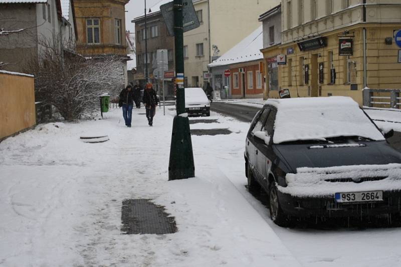 Do Nymburka se vrátila zima.