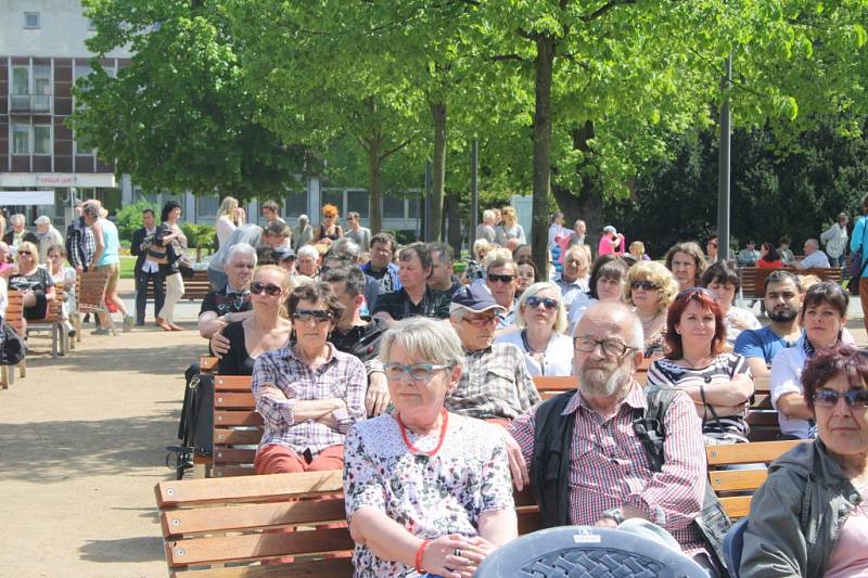 Poděbrady zahájily lázeňskou sezonu