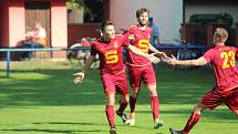 Z fotbalového utkání I.A třídy Slovan Poděbrady - Pšovka Mělník (4:1)