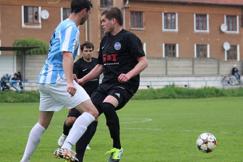 Z fotbalového utkání I.B třídy Kouřim - Libice nad Cidlinou (2:5)