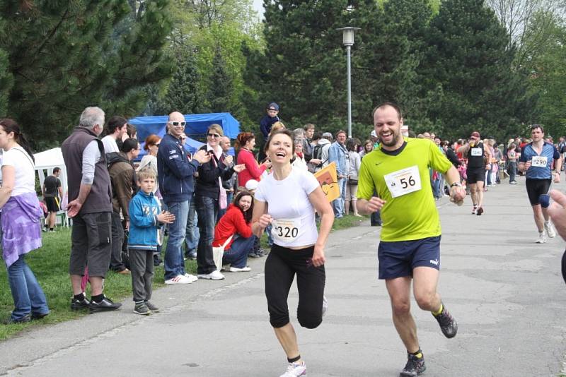 První ročník půlmaratonu a "čtvrtky" v Nymburce.