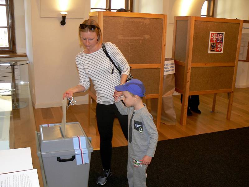 Volby v Lysé nad Labem.