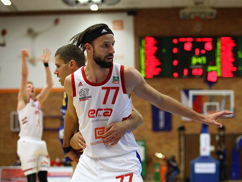 Z prvního finálového utkání Kooperativa NBL Nymburk - Opava (102:73)