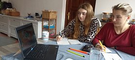 Projekt Počítače dětem skrze organizaci Point Milovice zajistil další počítače pro sociálně slabé