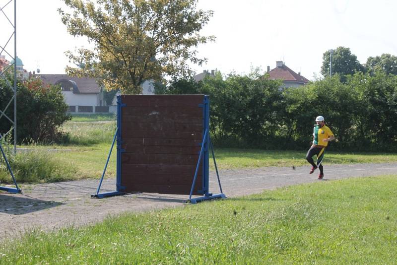 Z národního finále hasičské soutěže Dobráci roku 2016 v Nymburce.