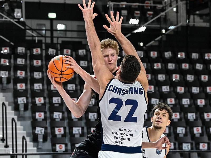 Z basketbalového utkání Ligy mistrů Dijon - Nymburk (85:61)