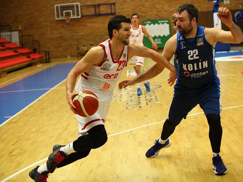 Z basketbalového utkání Kooperativa NBL Nymburk - Kolín