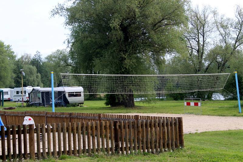 Kemp v Ostré zřejmě čeká rušná sezóna. Zájem o pobyt v něm je veliký.