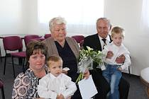 Manželé Hlavičkovi oslavili pětašedesát let společného života.
