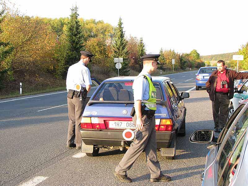 Policejní kontroly v Nouzově