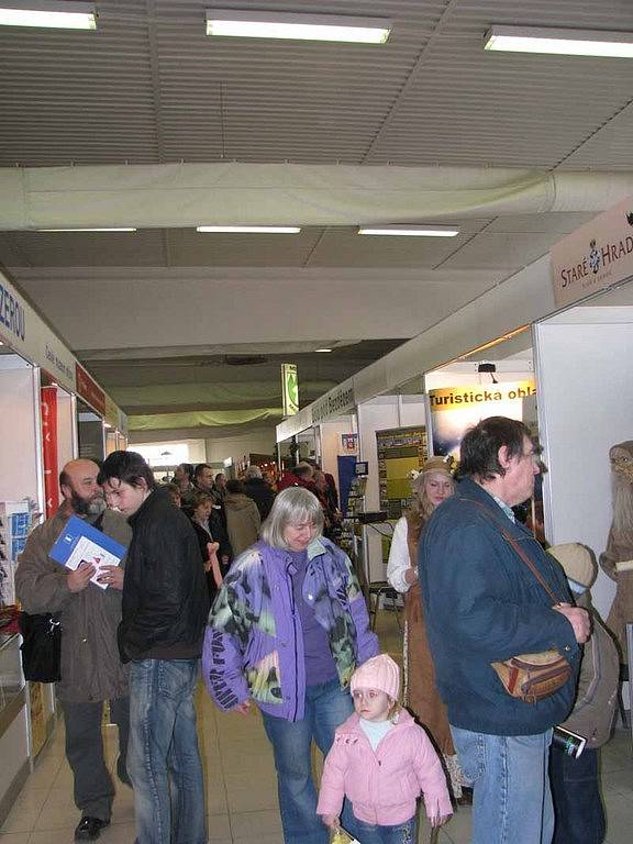 O víkendu pokračovaly v Lysé nad Labem výstavy Stavitel a Regiony.