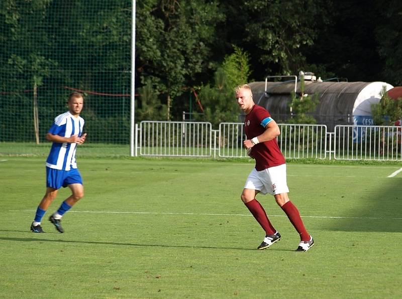 Z fotbalového utkání I.A třídy Bohemia Poděbrady - Čelákovice (1:4)