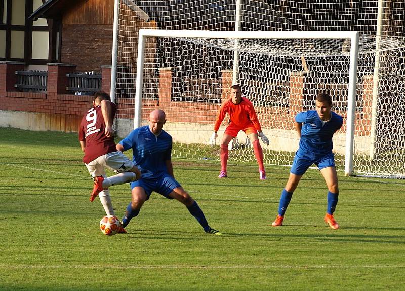 Z fotbalového utkání krajského přeboru Bohemia Poděbrady - Nespeky (0:0, pen. 1:3)