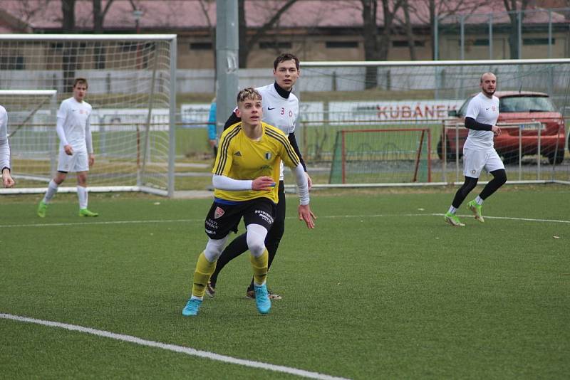 Z přípravného fotbalového utkání Bohemia Poděbrady - Horky nad Jizerou