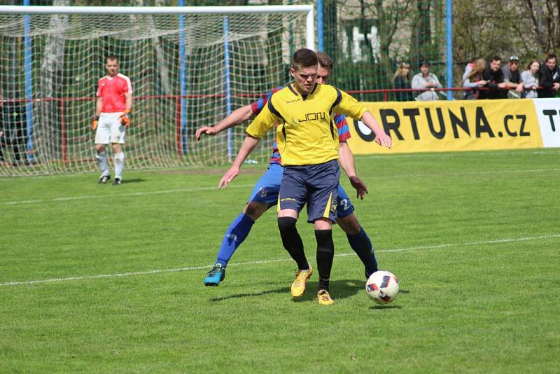 Z fotbalového utkání I.B třídy Loučeň - Pátek (4:0)