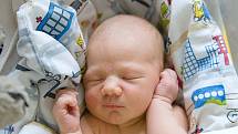 Tomáš Kužela se narodil v nymburské porodnici 3. dubna 2021 v 16.50 hodin s váhou 4330 g a mírou 55 cm. S maminkou Radkou, tatínkem Tomášem a bráškou Štěpánem (1,5 roku) bude chlapeček bydlet v Jilemnici.