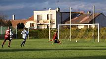 Fotbalisté Běrunic prohráli doma s rezervou poděbradské Bohemie 1:4.