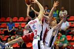 Z basketbalového utkání play off Nymburk - Pardubice 79:58