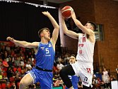 Z basketbalového utkání play off Kooperativa NBL Nymburk - USK Praha (99:57)