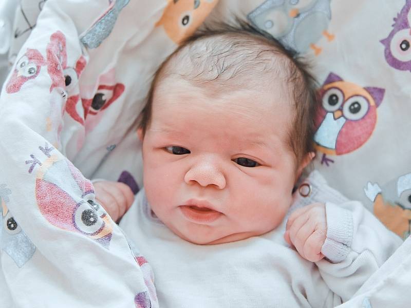 Anna Černá se narodila v nymburské porodnici 11. května 2022 v 14:10 hodin s váhou 3580 g a mírou 48 cm. V Nymburce bude holčička vyrůstat s maminkou Karolínou, tatínkem Markem a bráškou Lukášem (5 let).