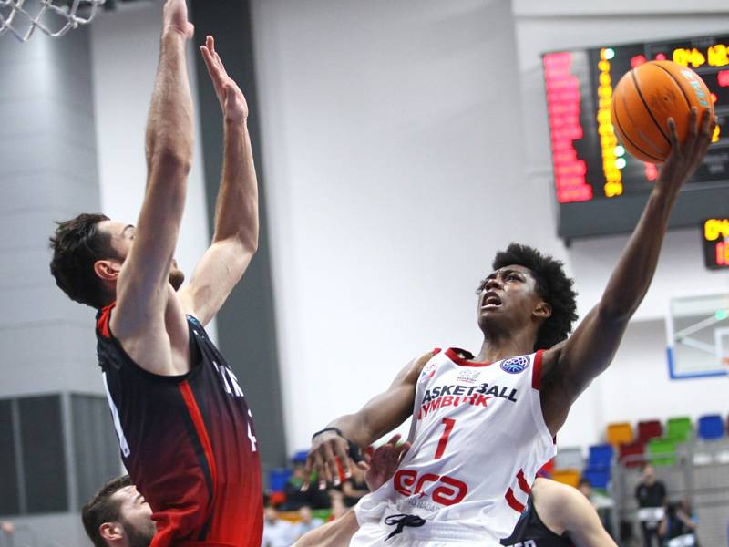 Z basketbalového utkání Ligy mistrů Nymburk - Gaziantep (74:72 pp)