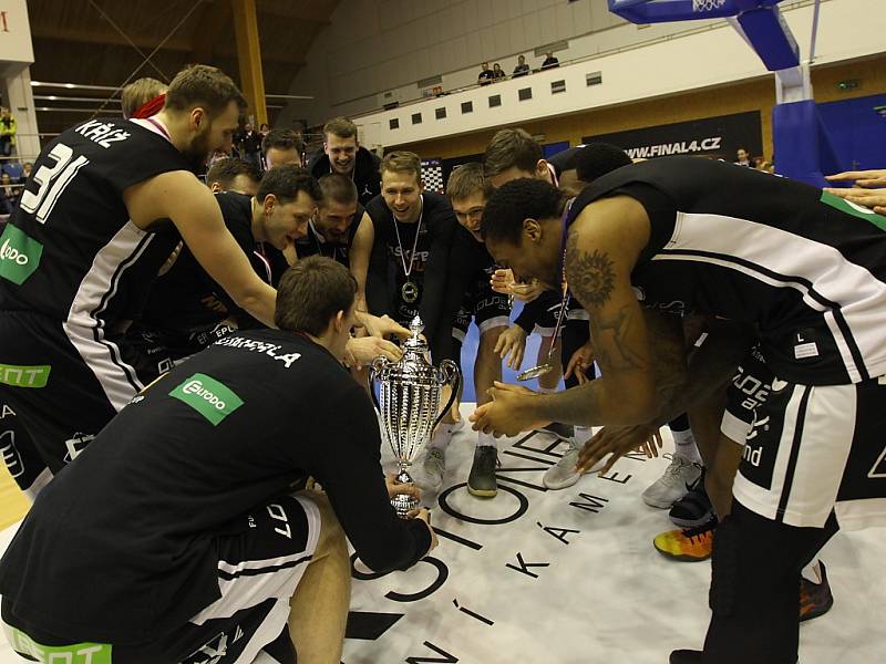 Basketbalisté Nymburka se stali vítězem Českého poháru