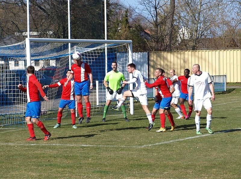 Z fotbalového utkání I.B třídy Jíkev - Pátek (3:0)