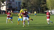 Z fotbalového utkání okresního přeboru Kovanice - Bohemia Poděbrady B (3:1)