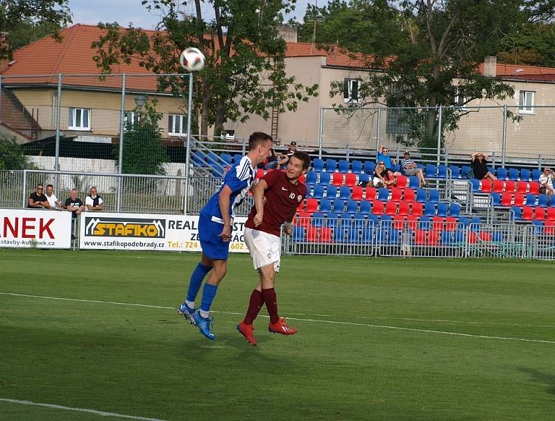 Z fotbalového utkání I.A třídy Bohemia Poděbrady - Čelákovice (1:4)