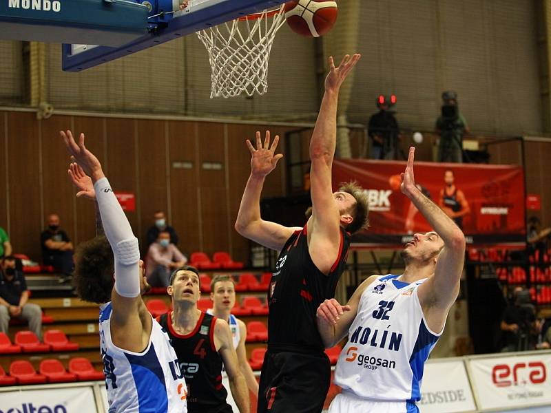 Z finále basketbalového Českého poháru Nymburk - Kolín