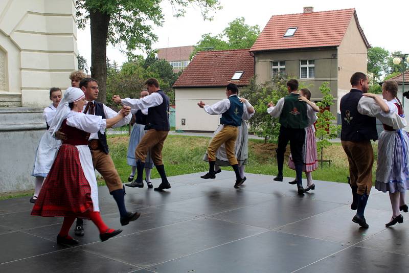 Z folklorního festivalu Polabská vonička.