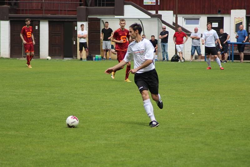 Z fotbalového utkání turnaje Sokoleč cup 2021 Slovan Poděbrady - Sokoleč