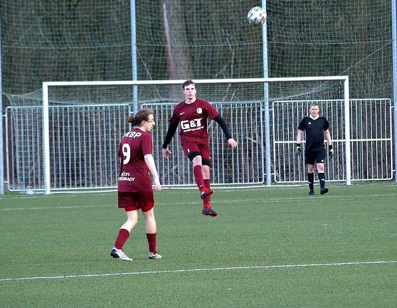 Z fotbalového utkání okresního přeboru Bohemia Poděbrady B - Polaban Nymburk B (0:2)