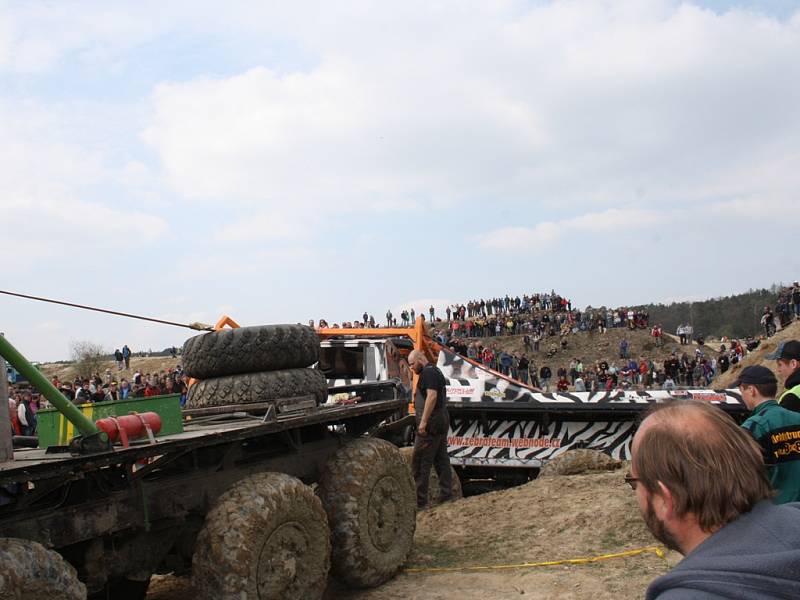 Otevřené mistrovství ČR Truck Trial 2012 na Božím Daru u Milovic