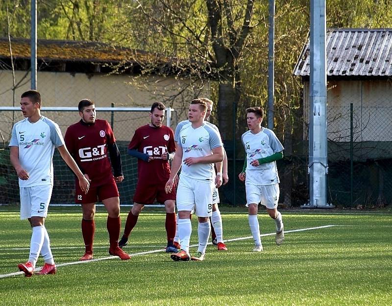 Z fotbalového utkání okresního přeboru Bohemia Poděbrady B - Polaban Nymburk B (0:2)