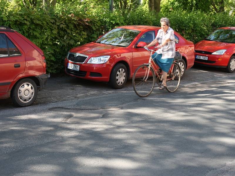 Výtluky na nymburských silnicích