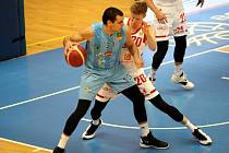 Z basketbalového utkání Kooperativa NBL Nymburk - Olomoucko (99:73)