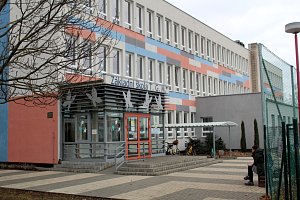Stávající pobočka Základní školy TGM na Žižkově. Vedle ní vyroste nová škola pro žáky všech ročníků.