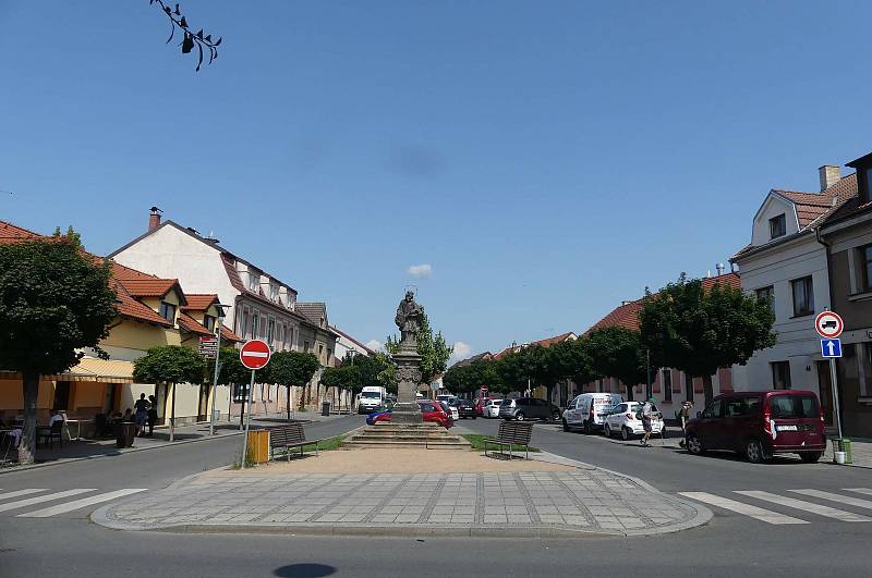 Letní pochod z Brandýsa nad Labem do Čelákovic.