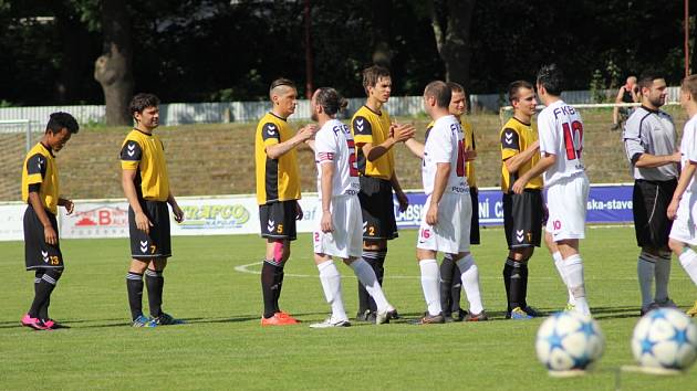 Z fotbalového derby I.B třídy Bohemia Poděbrady - Slovan Poděbrady (2:1)